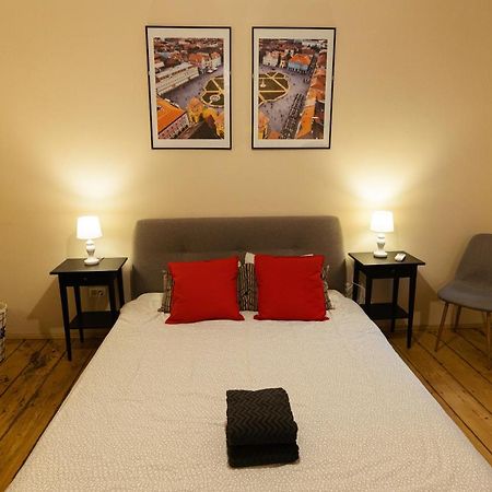 Chic Apartment In Historical City Center Timisoara Luaran gambar