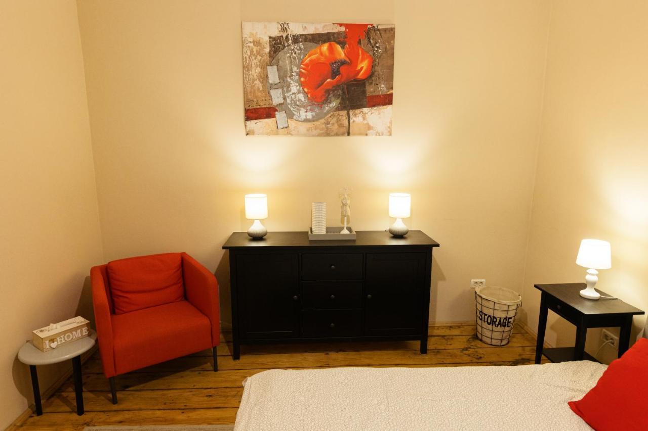 Chic Apartment In Historical City Center Timisoara Luaran gambar