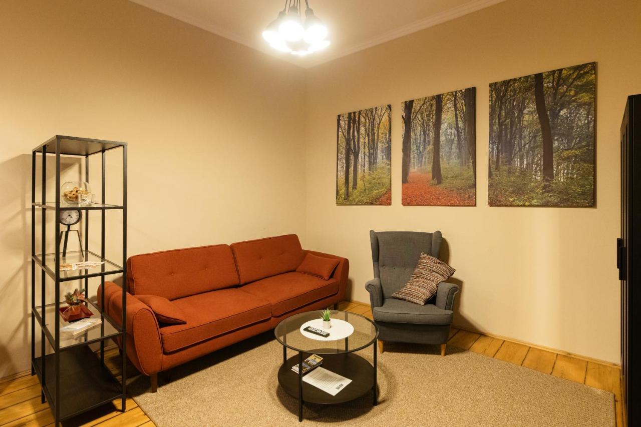 Chic Apartment In Historical City Center Timisoara Luaran gambar